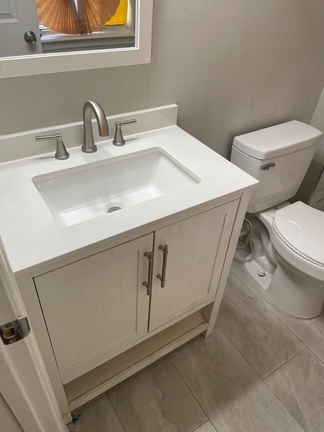 Building Photo - 6201 Easter Ln