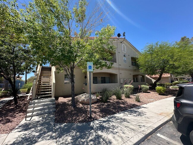Building Photo - Las Vegas Condo available for rent.