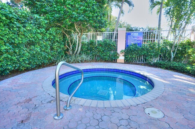 Building Photo - 1200 Town Center Dr