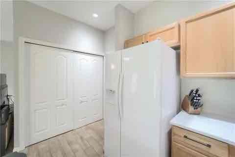 Building Photo - 9011 Iron Oak Ave