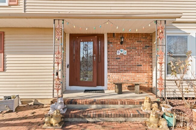 Building Photo - 12 Mershon Ln