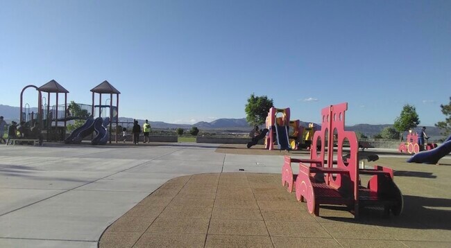 Building Photo - 8426 Redwood Dawn Dr