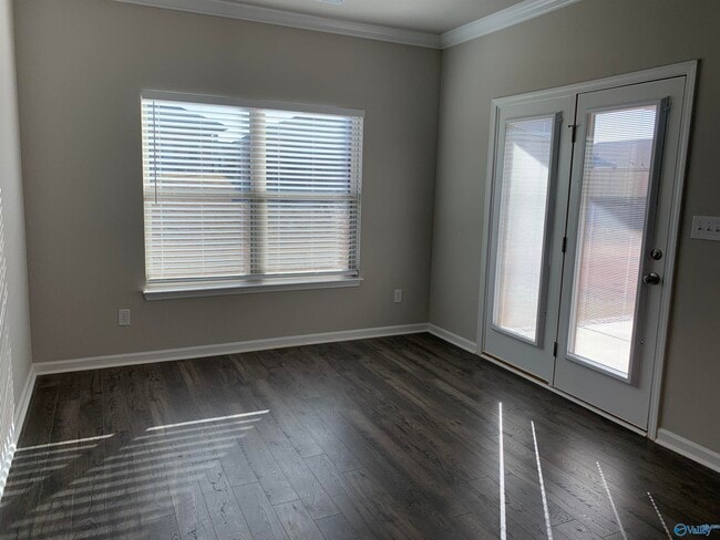 Building Photo - 223 Ivyleaf Dr