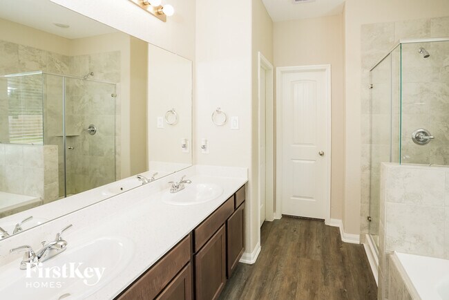 Building Photo - 74 Georgia Street