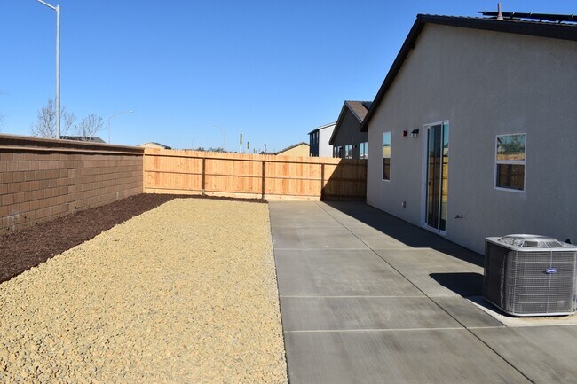 Building Photo - 399 Gallaway Ct