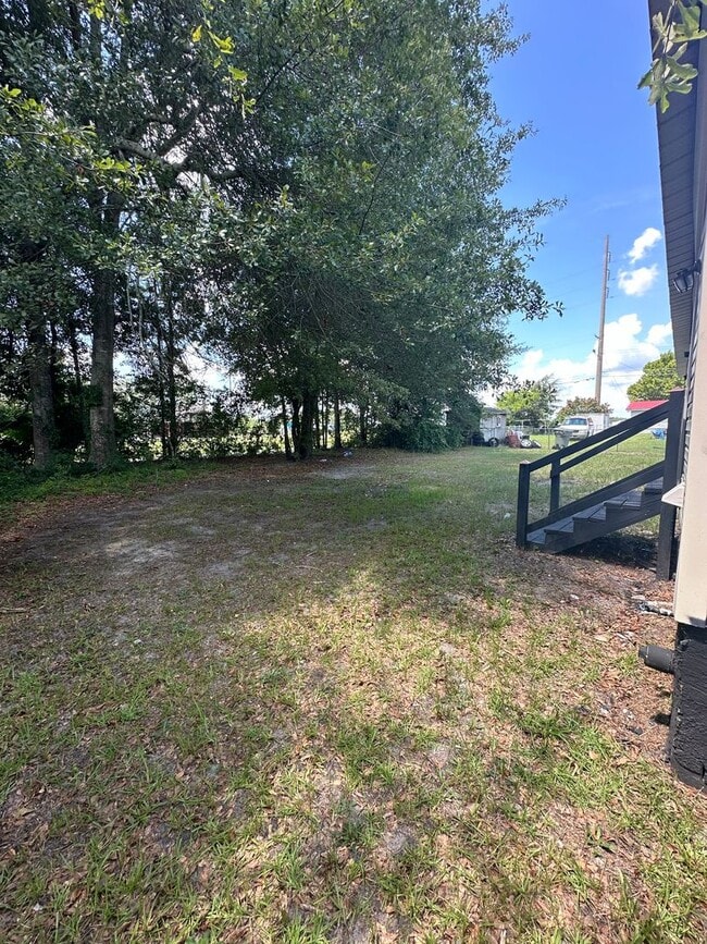 Building Photo - 1376 Fleetwood Cir