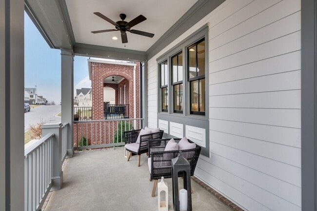 Building Photo - 6007 Camberley St