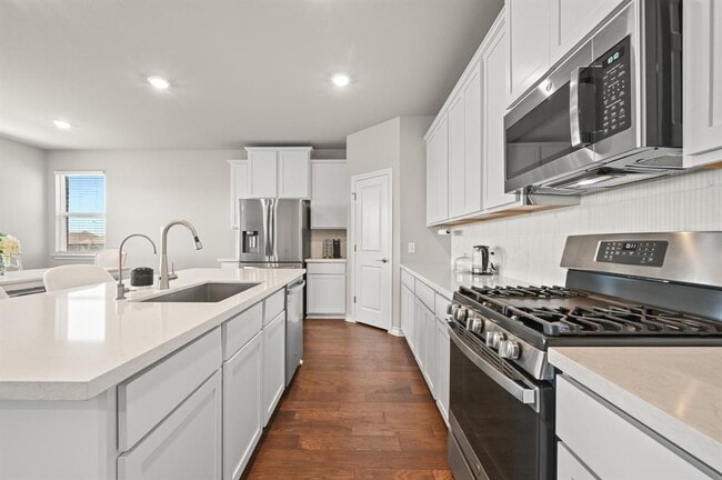 Building Photo - 488 Pepperbark Loop
