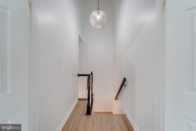 Building Photo - 4047 Chetham Wy