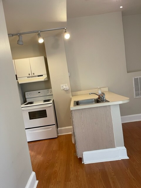 Building Photo - 301 U St NW