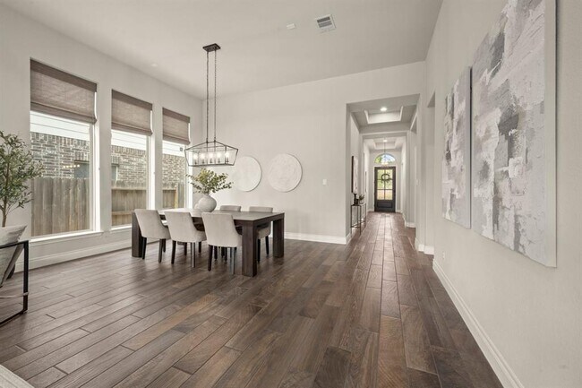 Building Photo - 16711 Arboleda Dr