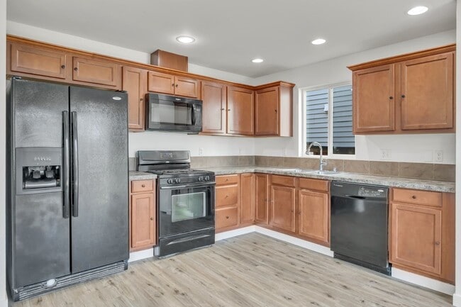 Building Photo - 3 bed 2.5 bath in Silverlake Everett