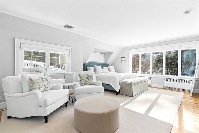 Building Photo - 23 Jefferson Rd