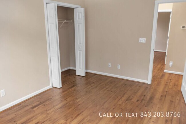 Building Photo - 2407 Storen St
