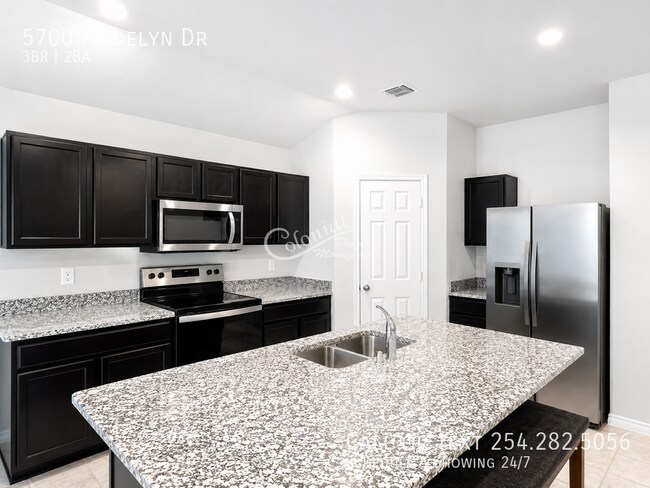 Building Photo - 5700 Madelyn Dr