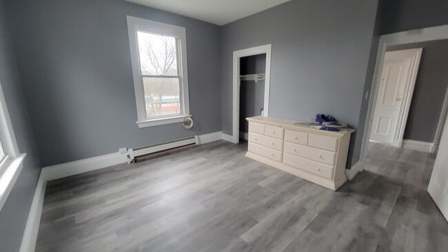 Building Photo - 1530 Pennington Rd