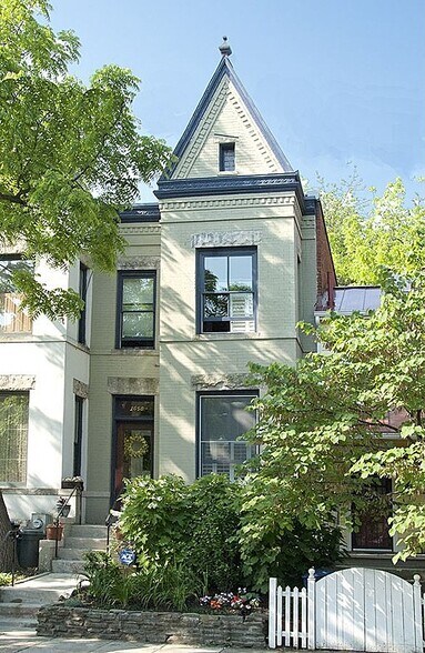 Building Photo - 1658 Monroe St NW