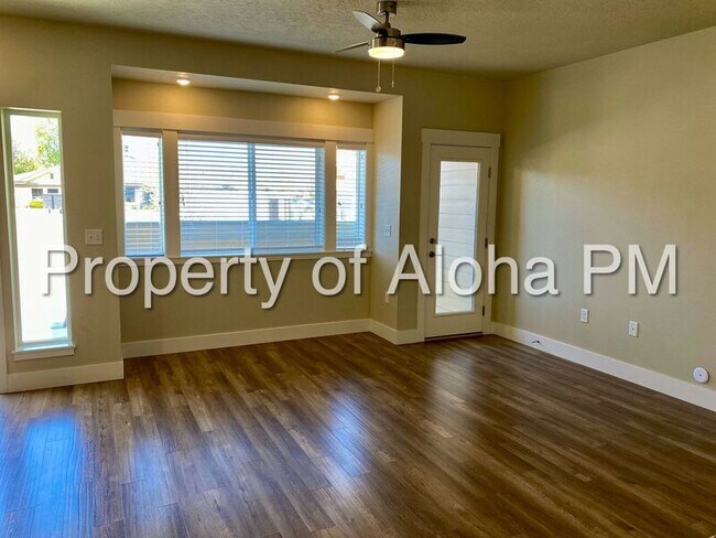 Building Photo - 3526 E Grand Forest Dr