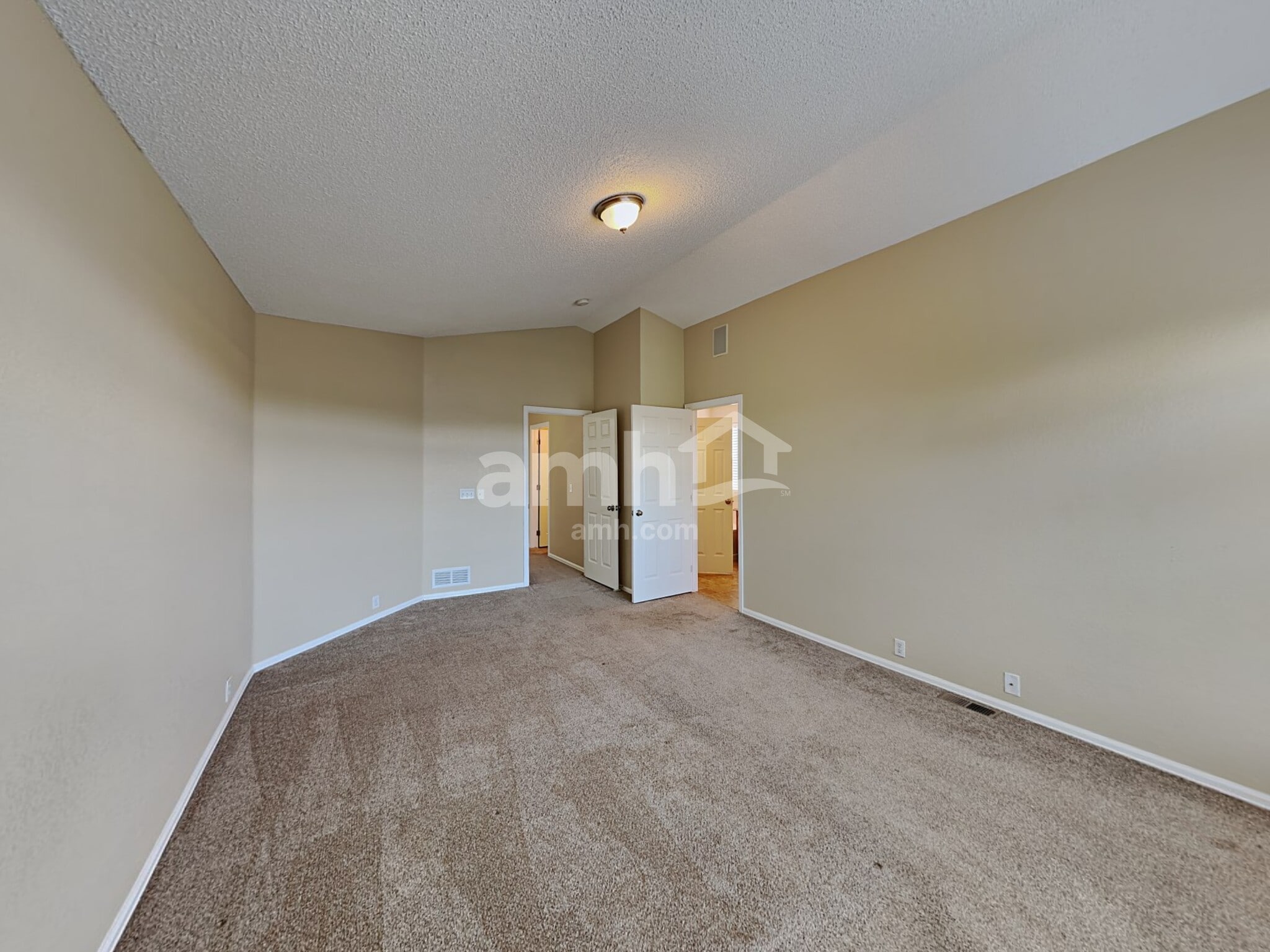 Building Photo - 15395 E 99th Ave