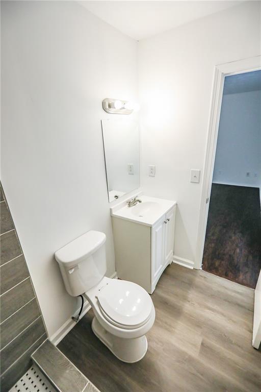 Building Photo - 1967 Singer Way