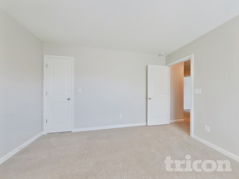 Building Photo - 205 Brenett Francis Ct