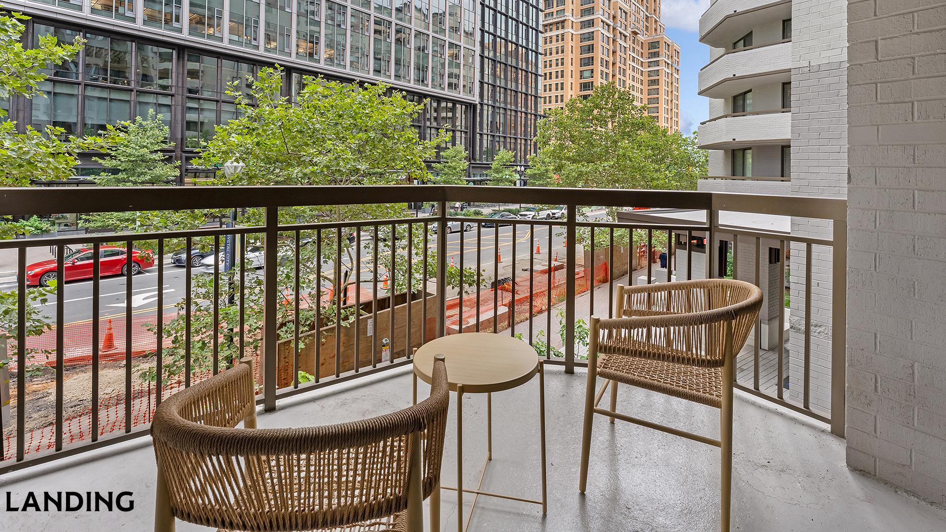 Building Photo - 1221 S Eads St