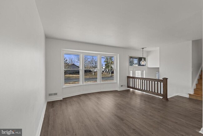 Building Photo - 139 Adrienne Ave