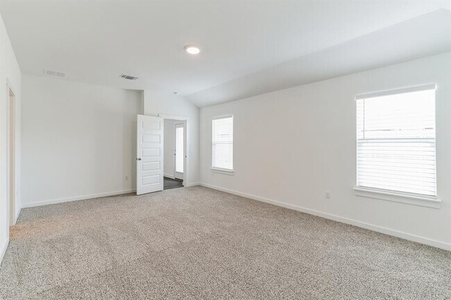 Building Photo - 309 Pedernales Ln