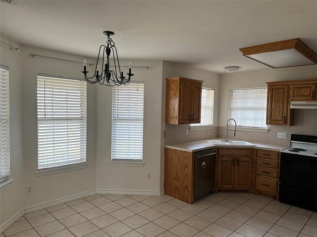 Building Photo - 3858 Notre Dame Cir