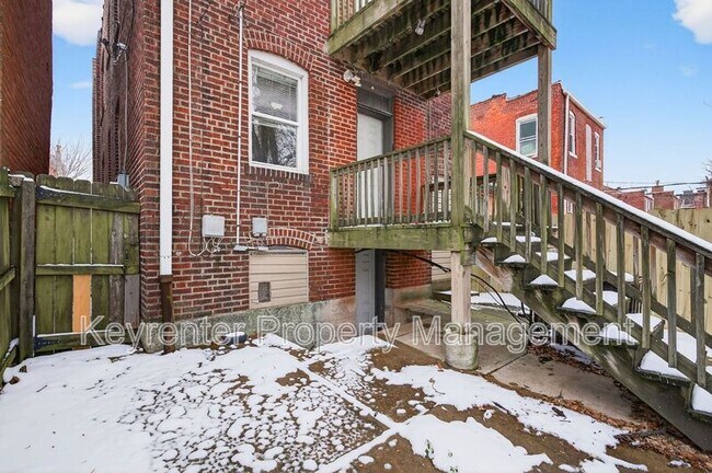 Building Photo - 3166 California Ave