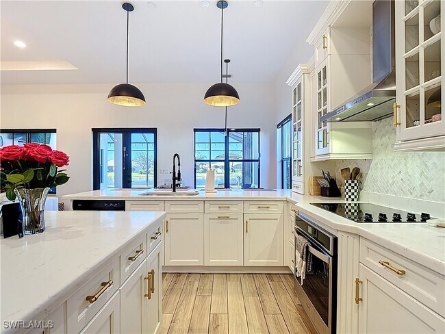 Building Photo - 5023 Salerno St