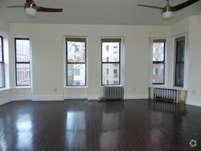 Building Photo - Stunning, Super Sunny Pre-War CORNER 1 BD,...