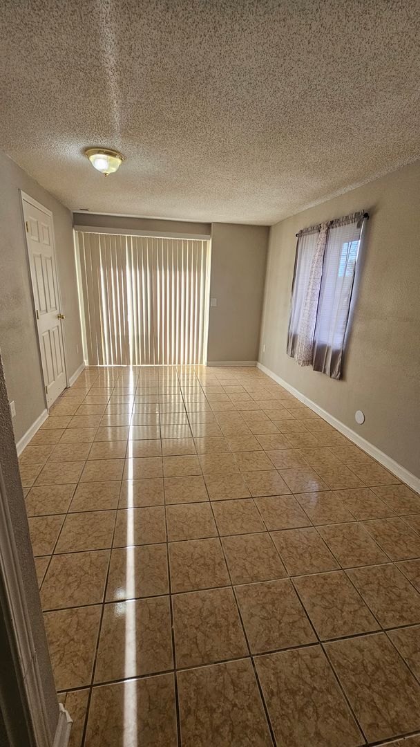 Building Photo - $2700 | 4BR/2.5BA | Pet Friendly House wit...