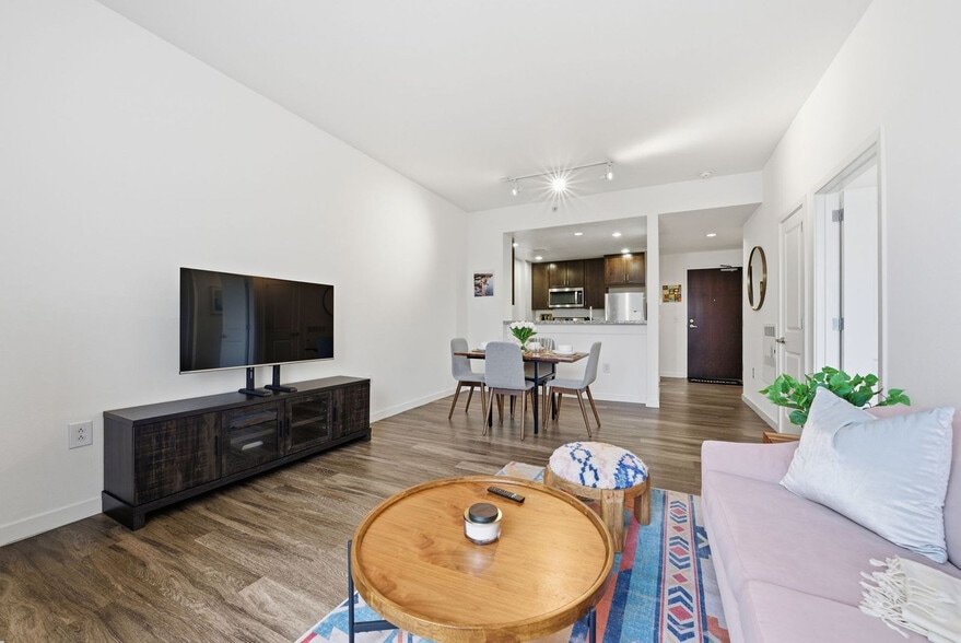 Building Photo - 1201 4th St