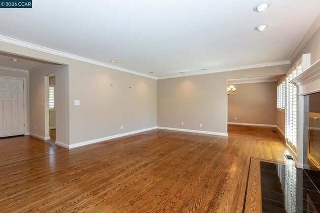 Building Photo - 432 Stonefield Pl