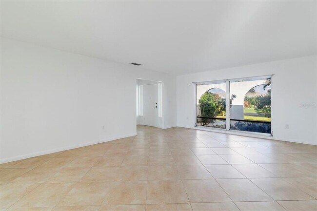 Building Photo - 1708 Claw Ct