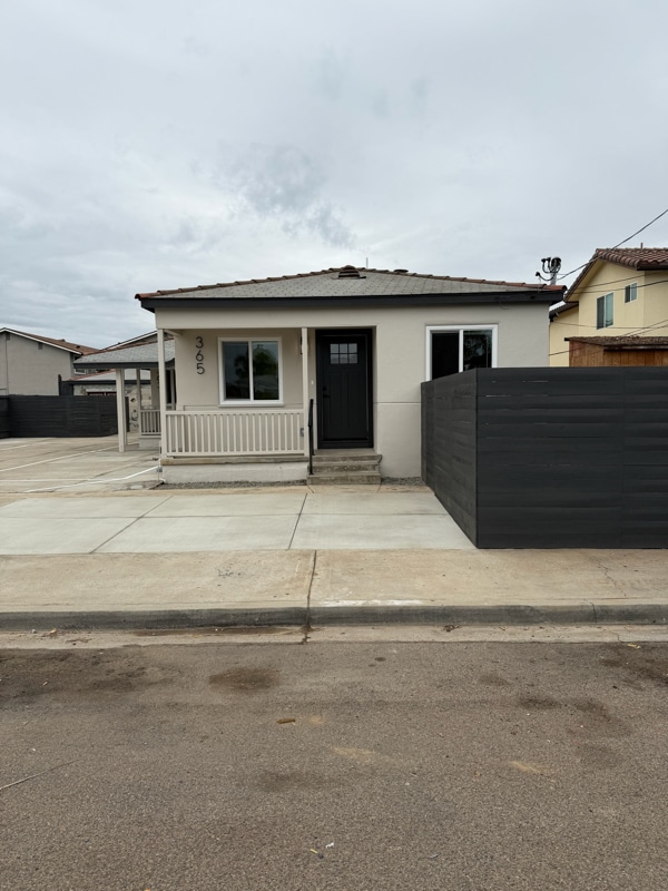 Building Photo - 365 Wisconsin Ave