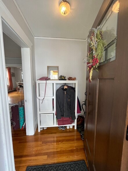 Primary Photo - 32 Wedgemere Rd