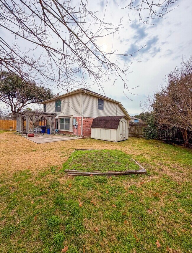 Building Photo - 13422 Blackbird Dr