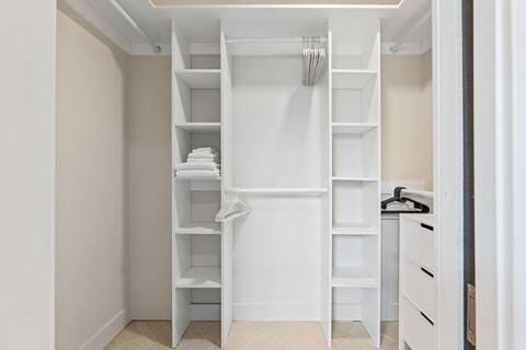 Building Photo - 1951 S 1700 E