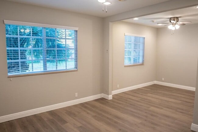 Building Photo - 7436 Briella Dr