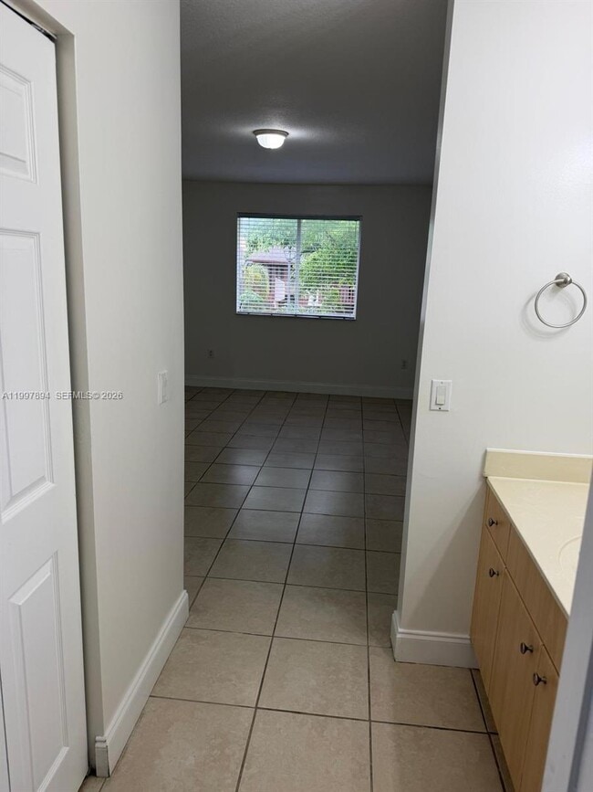 Building Photo - 6676 SW 115th Ct