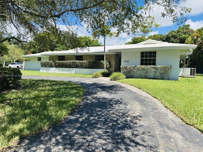 Primary Photo - 7485 SW 126th St
