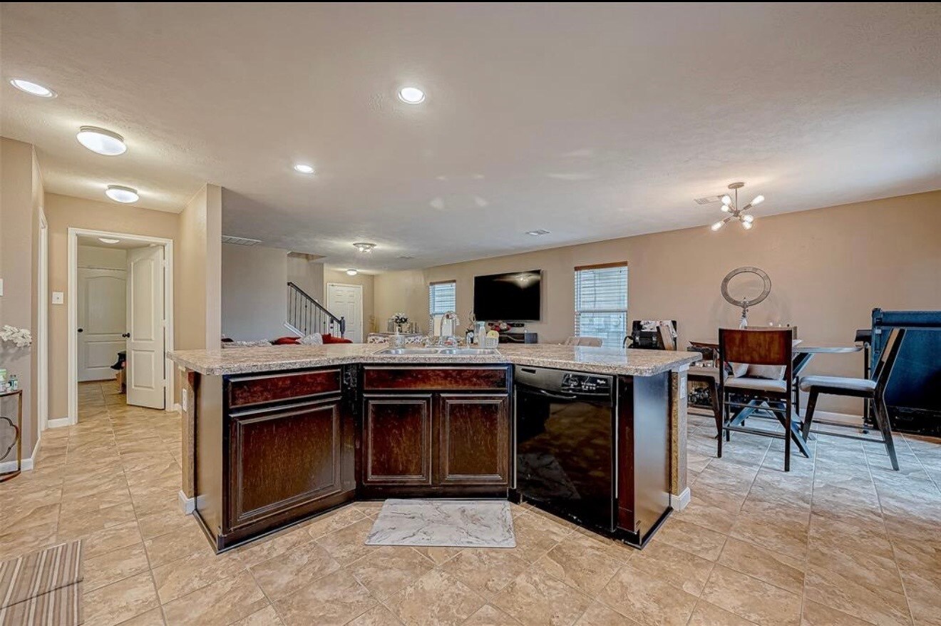 Building Photo - 14947 Trinity Meadow Dr