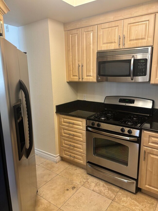 Building Photo - Meridian Unfurnished 1 Bed | 1 Bath Luxury...