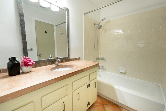 Building Photo - 3611 Cookstown Dr