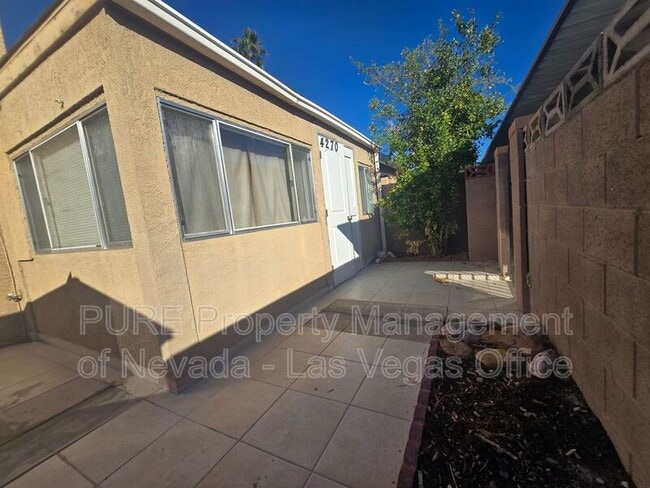 Building Photo - 4270 Rollingstone Dr