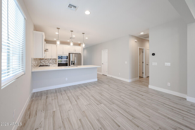 Building Photo - 17333 W Pershing St