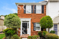 Building Photo - Charming 2BR Brick Haven Awaits You