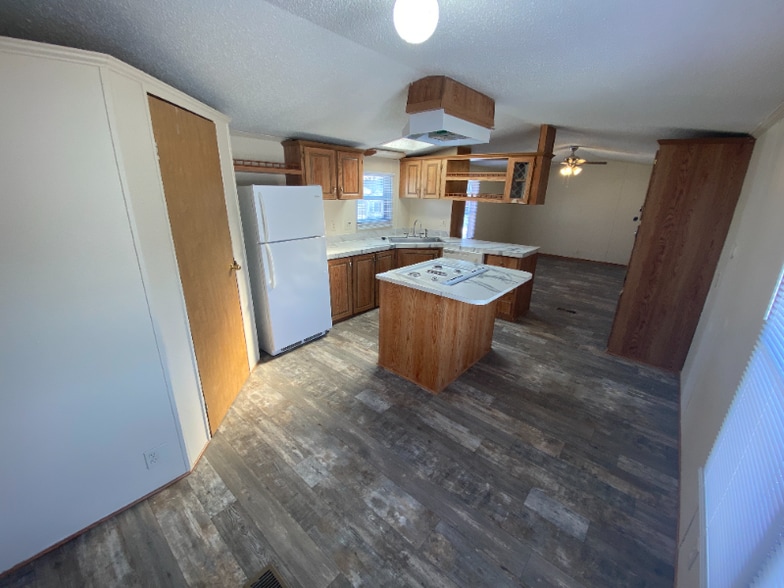 Building Photo - 4215 Deems St